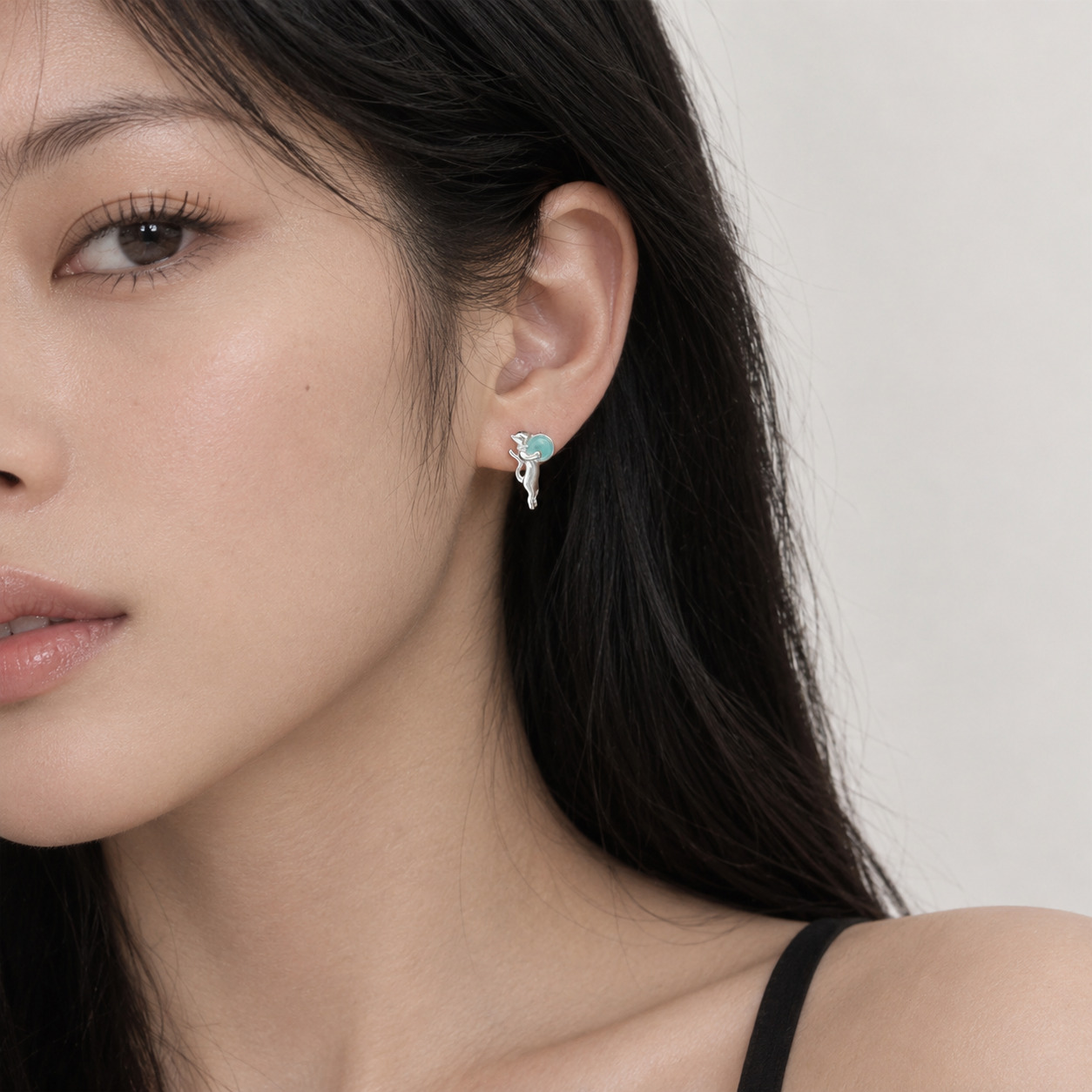 Kitty N°1 Ear Studs worn by a woman