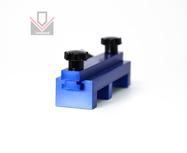 Markfree bending film clamps for press brake,SUPPORTS FOR PROTECTIVE FILM