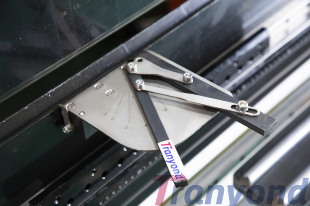 magnetic squaring arm (right)