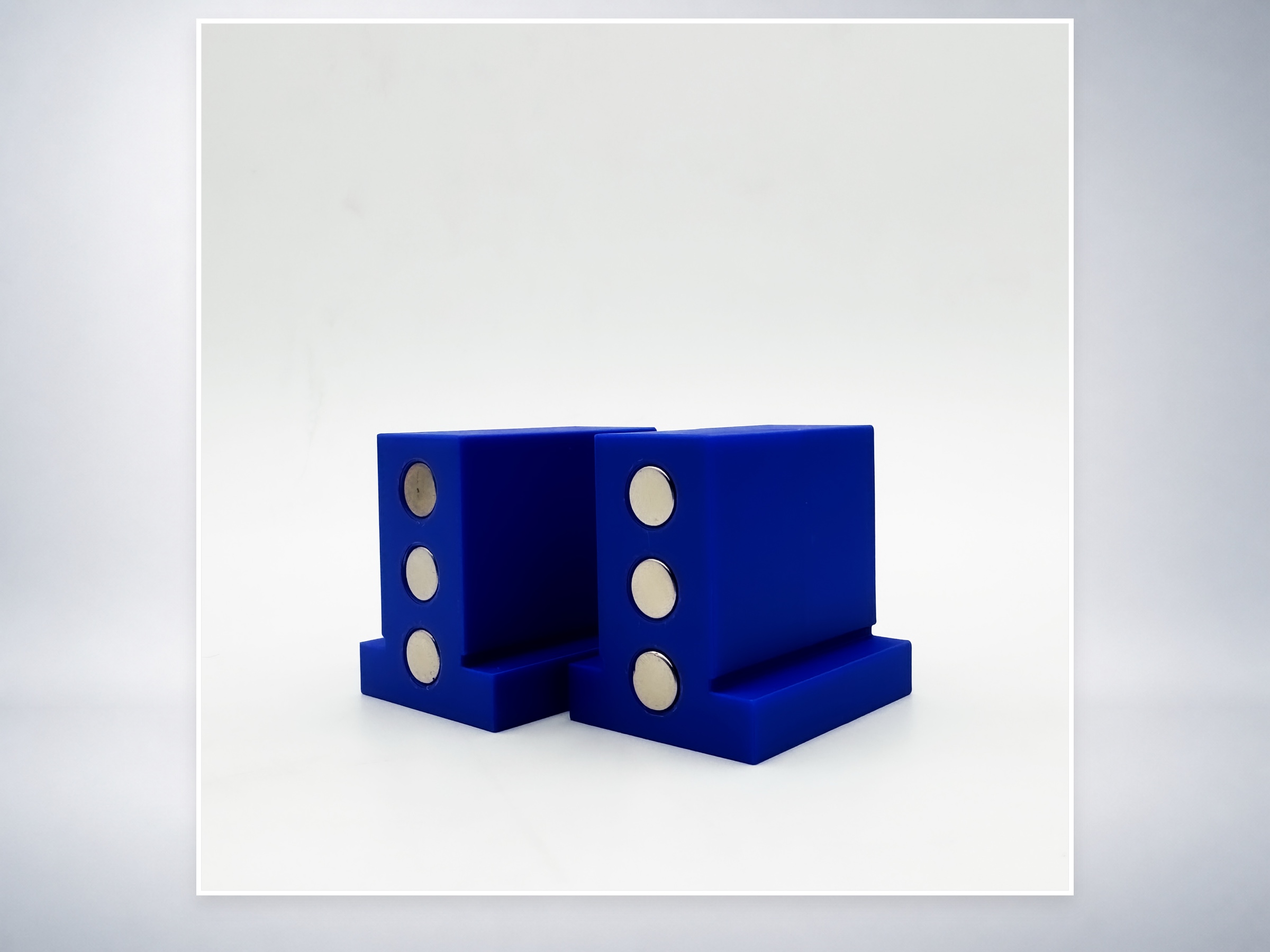 Tranyond magnetic 90-degree squaring cube for press brake - product overview