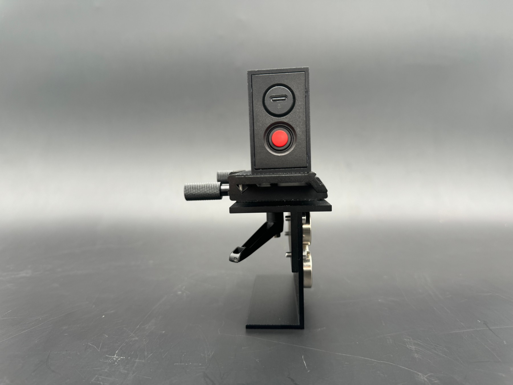 Magnetic laser alignment device for sheet metal bending machine press brake