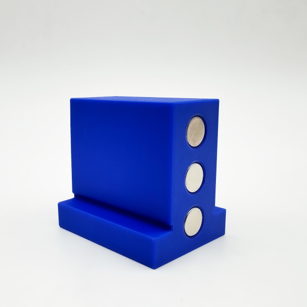 magnetic 90 degree squaring cube for press brake