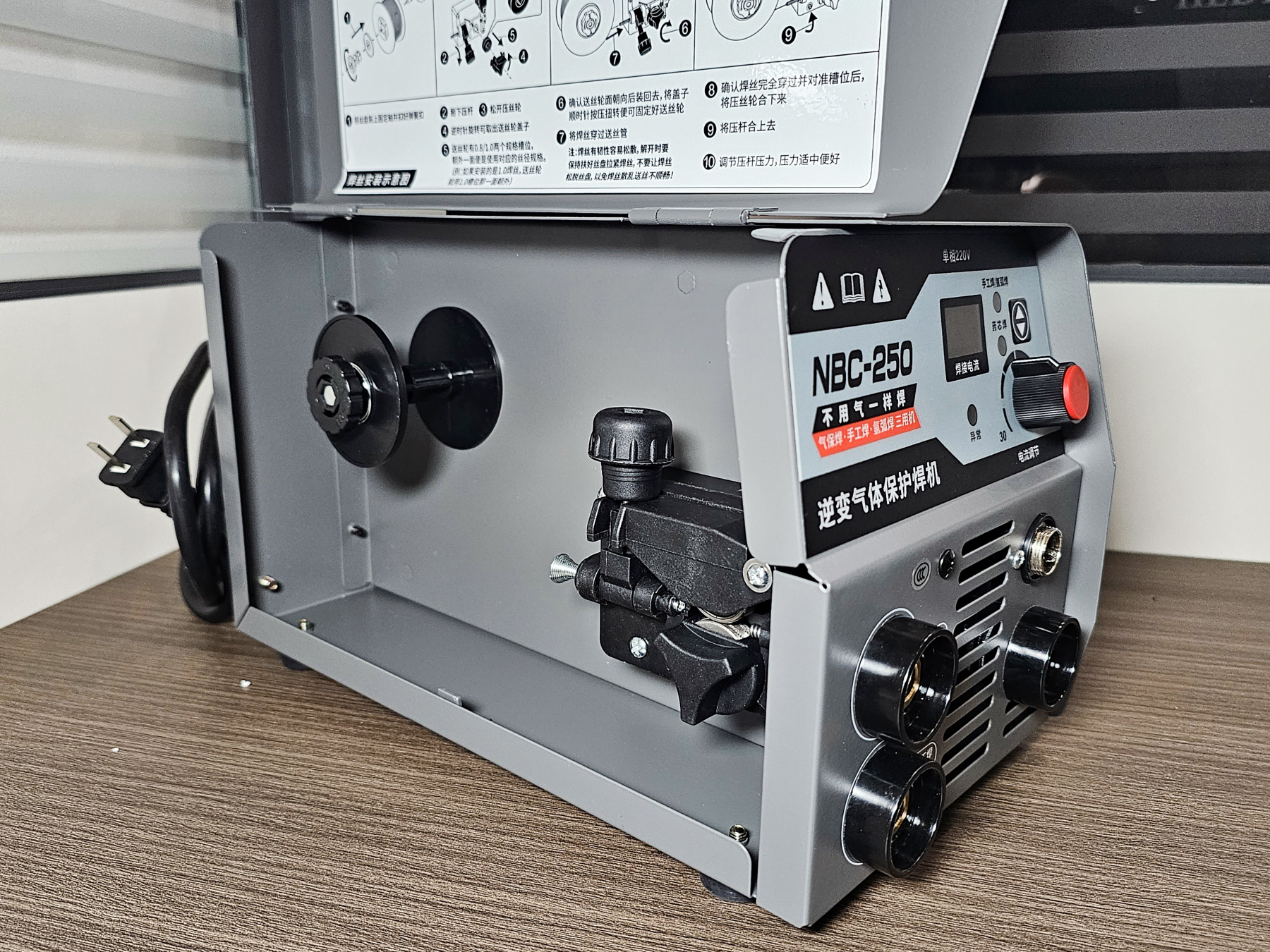  Mini Portable Arc Nbc 250 Igbt Mig Inverter Welding Machine 