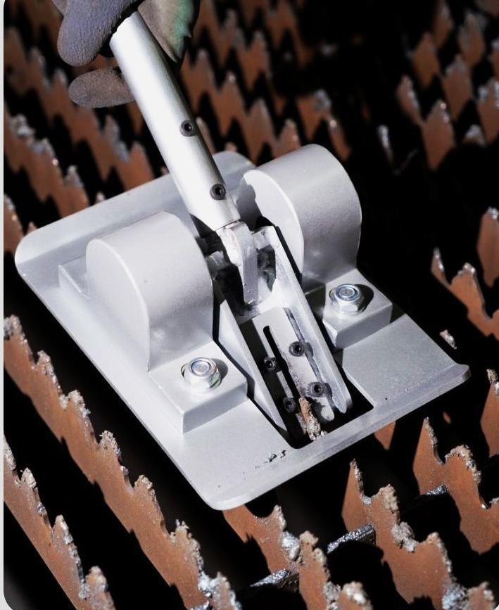 Manual Laser cutting machine slag remover