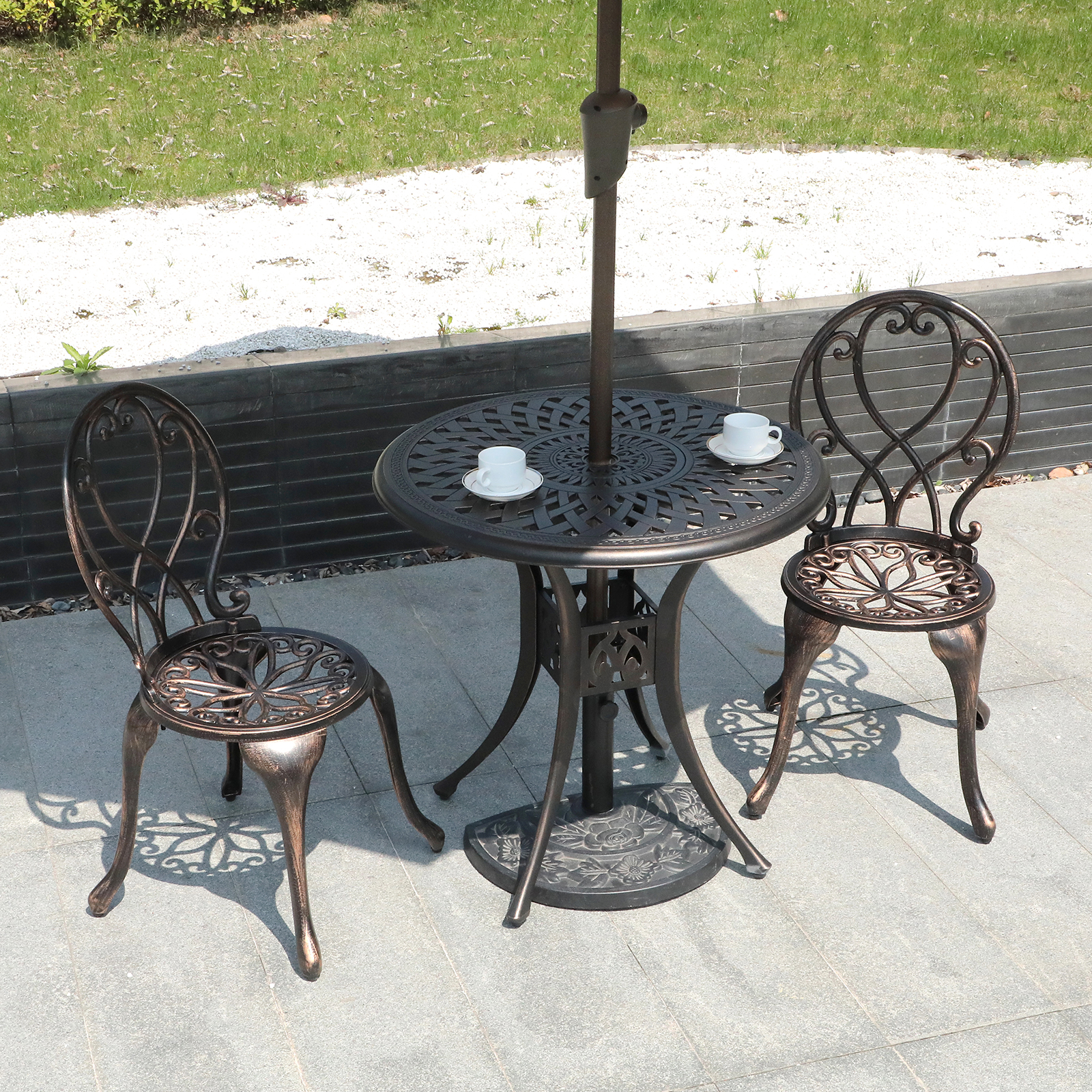 vintage aluminum table and chairs