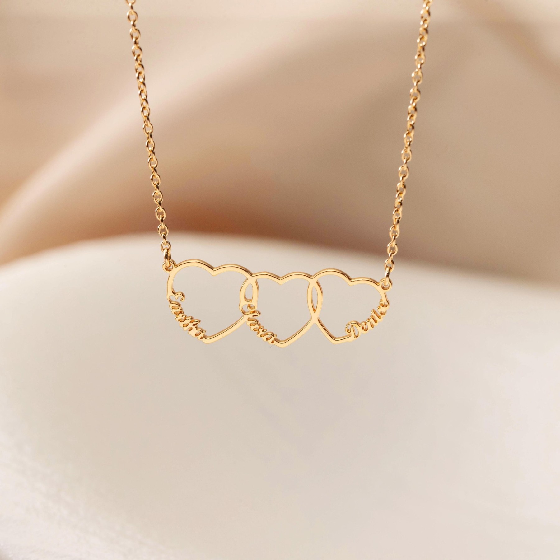 Personalized Hearts Necklace With Family Names