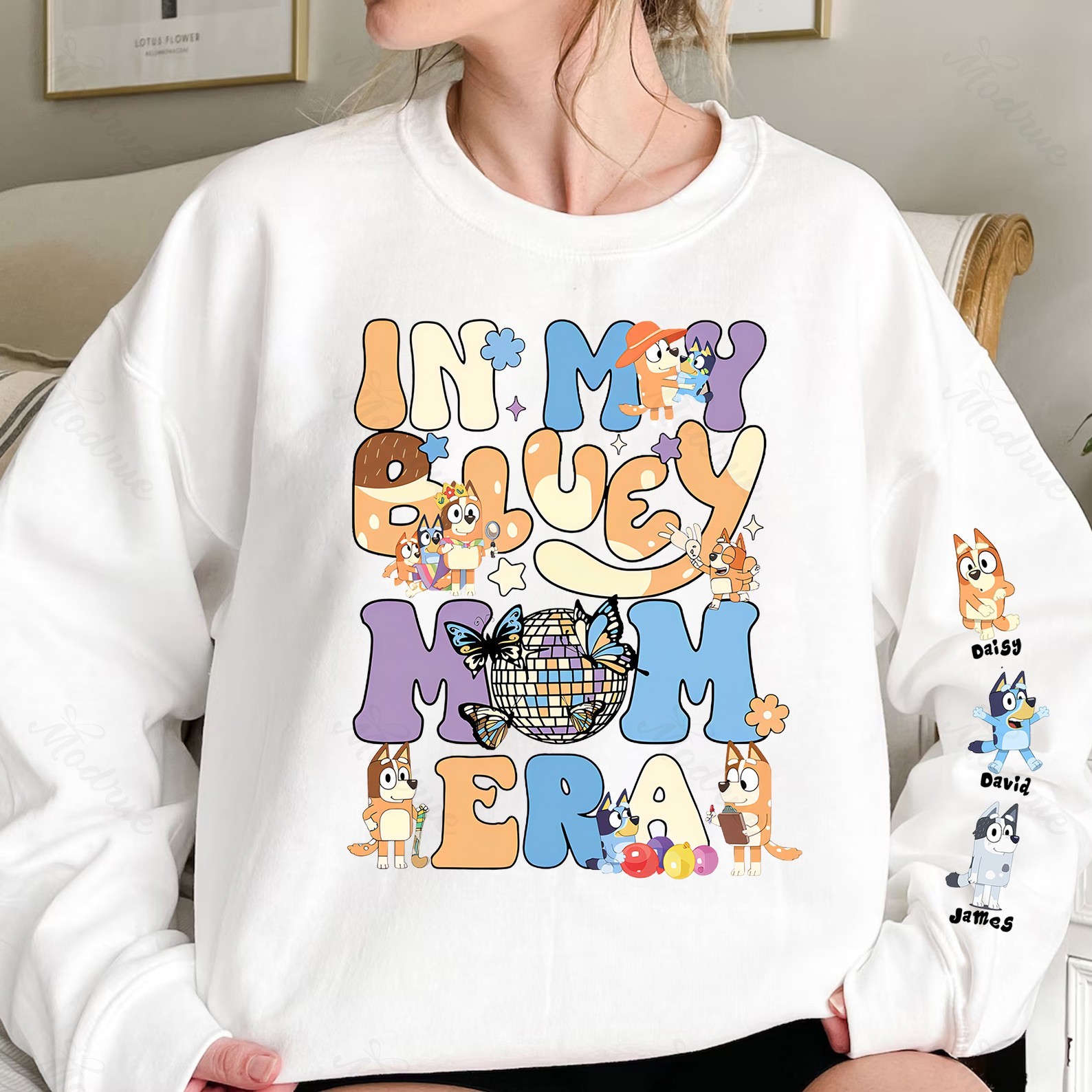 Custom Cartoon Mama Sweatshirt with Kid's Name on Sleeve