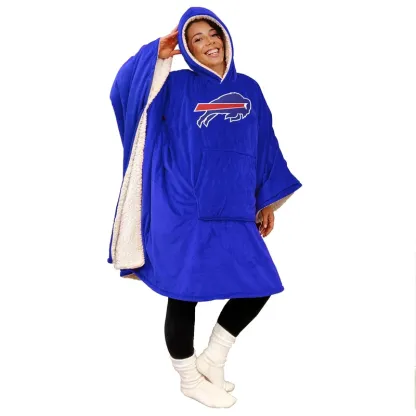 Game Day Oversized Wearable Sherpa Fan Cape