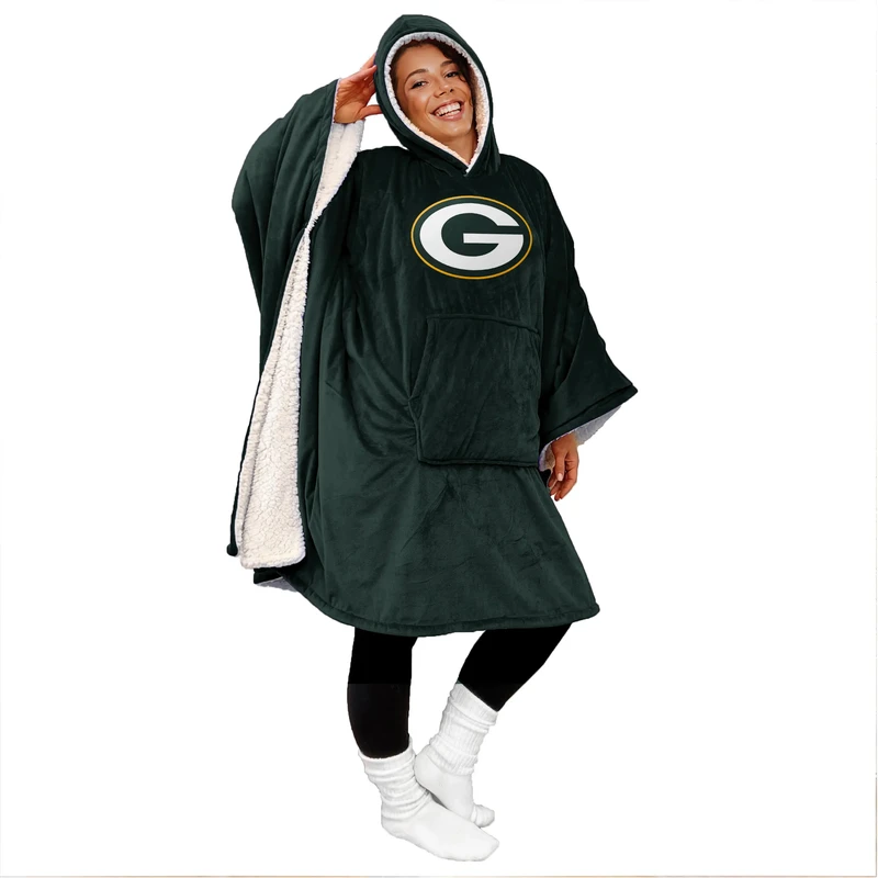 Game Day Oversized Wearable Sherpa Fan Cape
