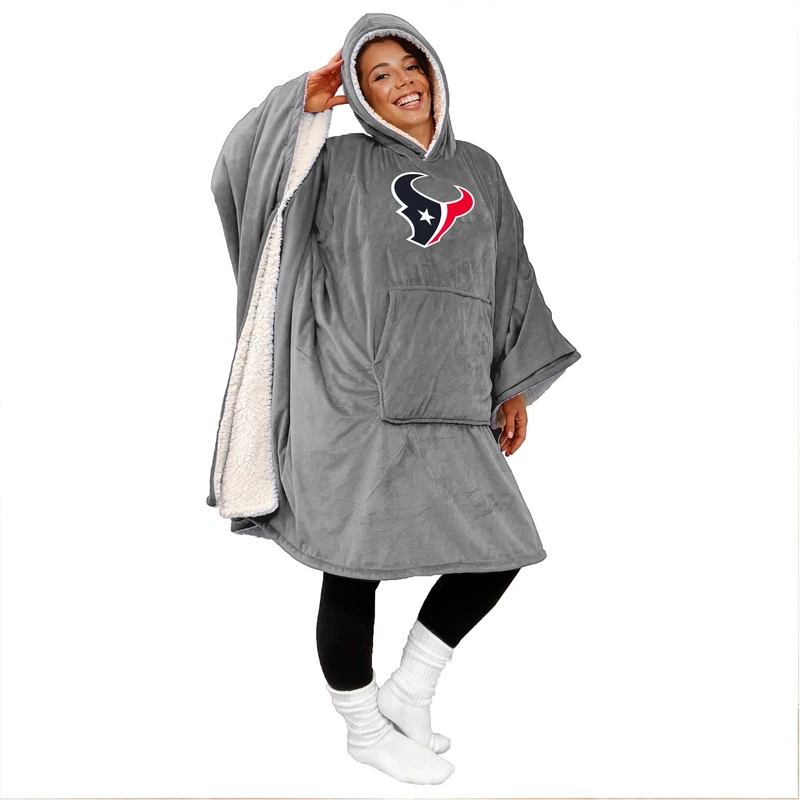 Game Day Oversized Wearable Sherpa Fan Cape