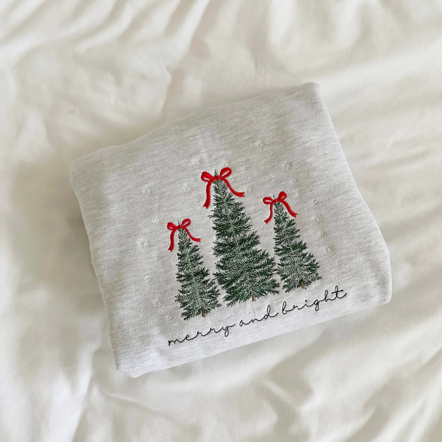 MERRY CHRISTMAS TREES EMBROIDERED SWEATSHIRT