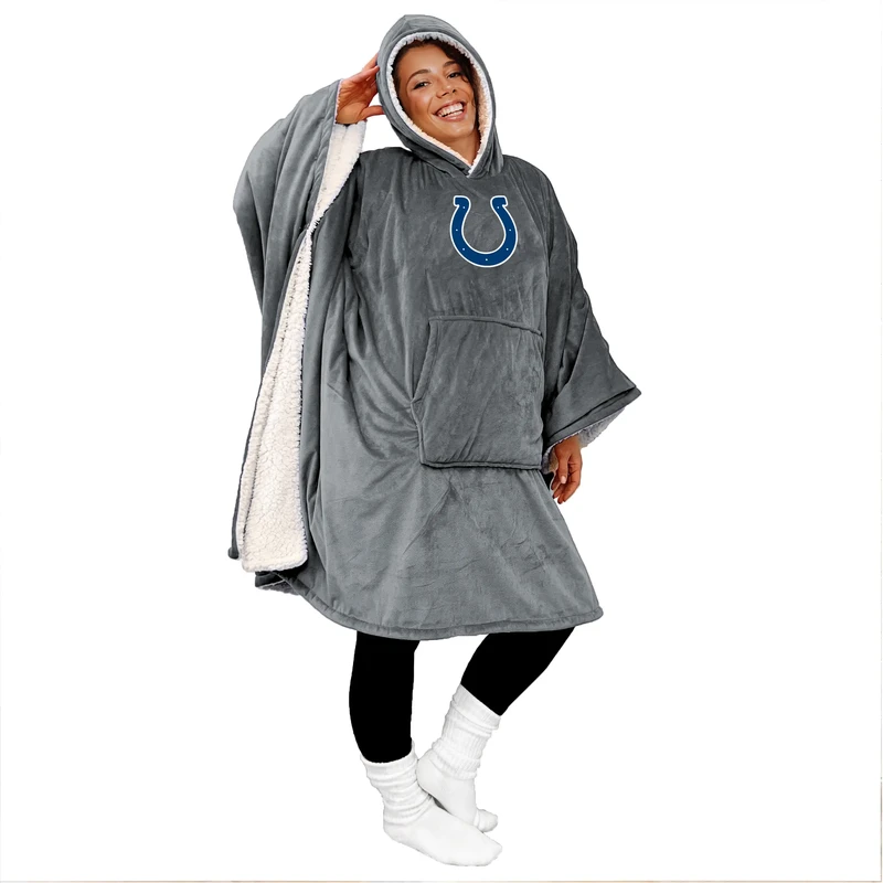 Game Day Oversized Wearable Sherpa Fan Cape