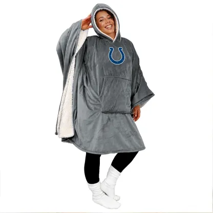 Game Day Oversized Wearable Sherpa Fan Cape