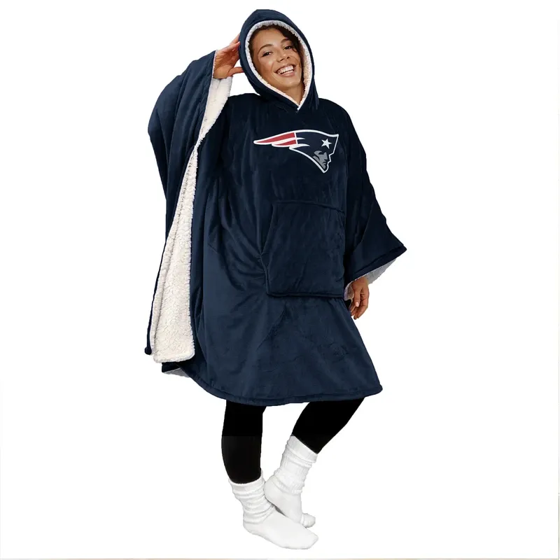 Game Day Oversized Wearable Sherpa Fan Cape