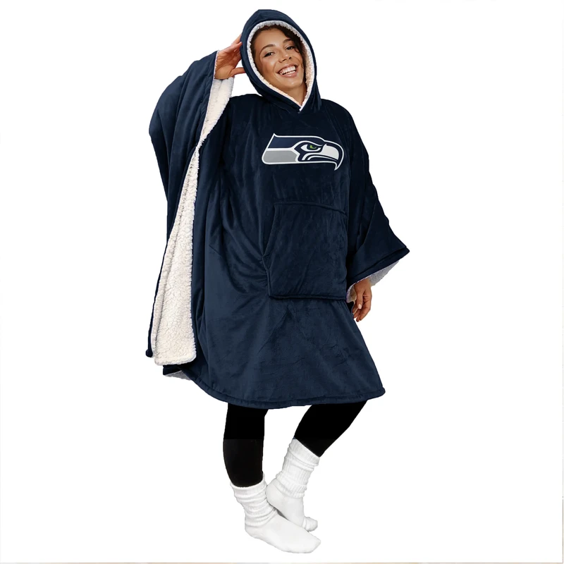 Game Day Oversized Wearable Sherpa Fan Cape