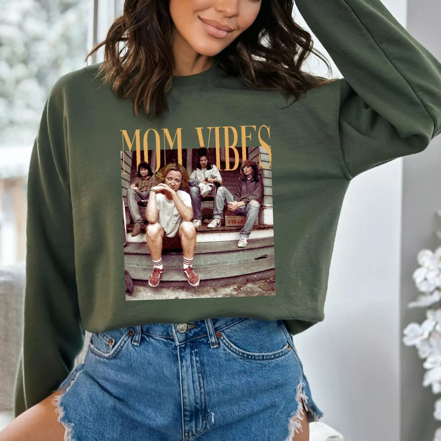 Retro Mom Vibes Sweatshirt, 90s Mom Vibes T-Shirt