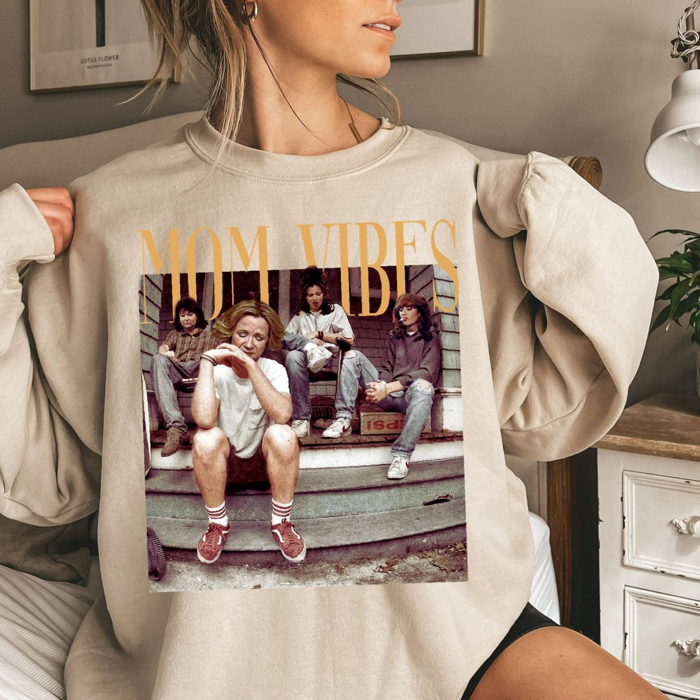Retro Mom Vibes Sweatshirt, 90s Mom Vibes T-Shirt