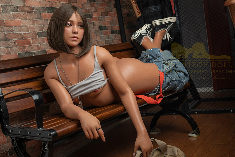 5ft3/162cm Minus A Cup Short Hair Tan Skin Silicone Sex Doll S40 - Eileen