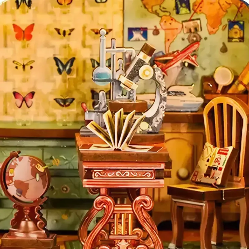Exquisite Miniature Scene Details