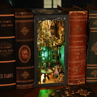 Tarot Divination Society DIY Book Nook Kit-Book Nook World