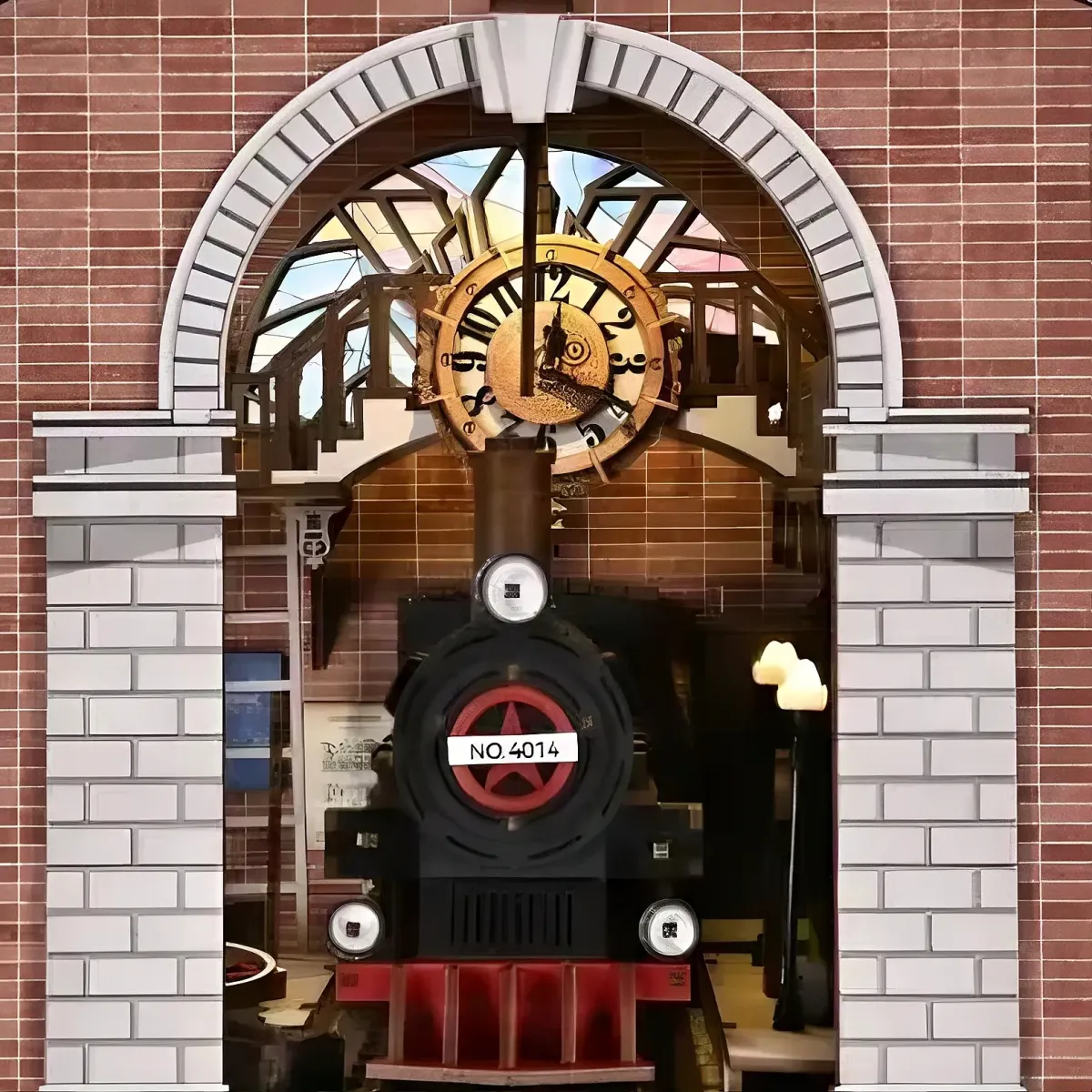 Arch Facade & Detachable Locomotive Design