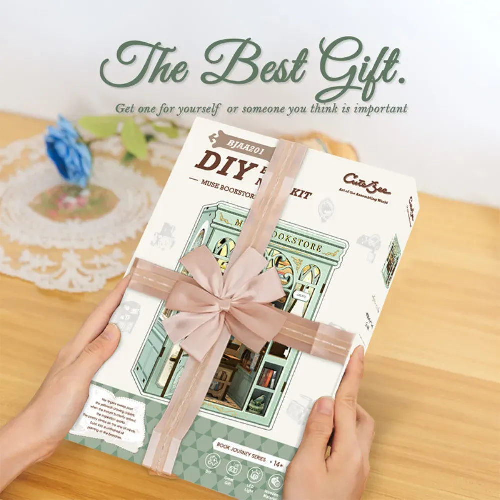 Enchanting Shelf Décor and Gift