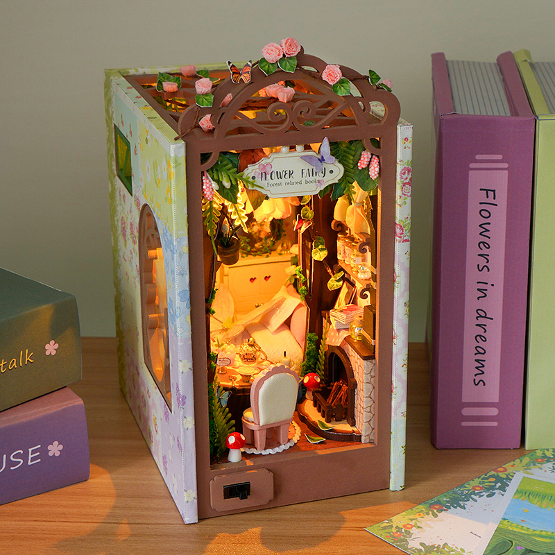  The Forest Cottage DIY Book Nook Kit 