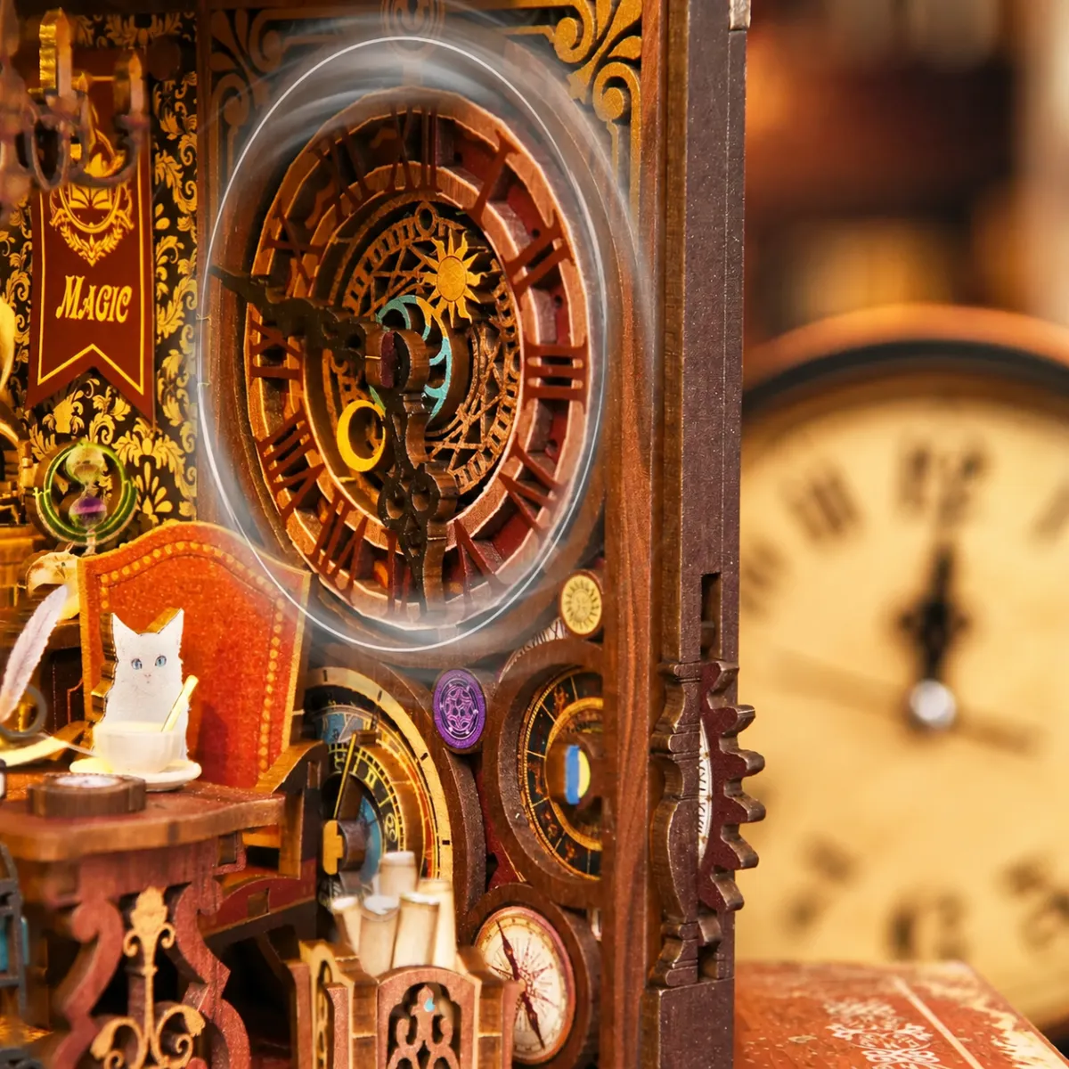 Verborgen magisch boekenkastmechanisme