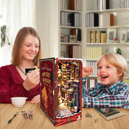 Merry Christmas DIY Book Nook Kit-Book Nook World