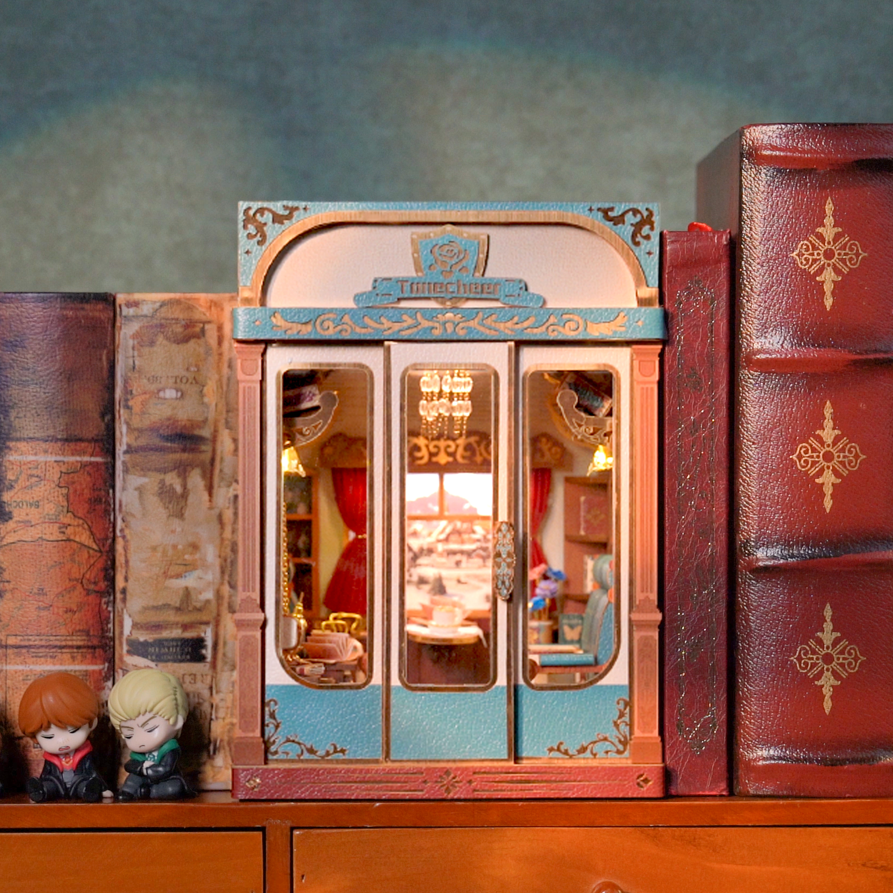 European Travels Motion Scene DIY Book Nook Kit-Book Nook World