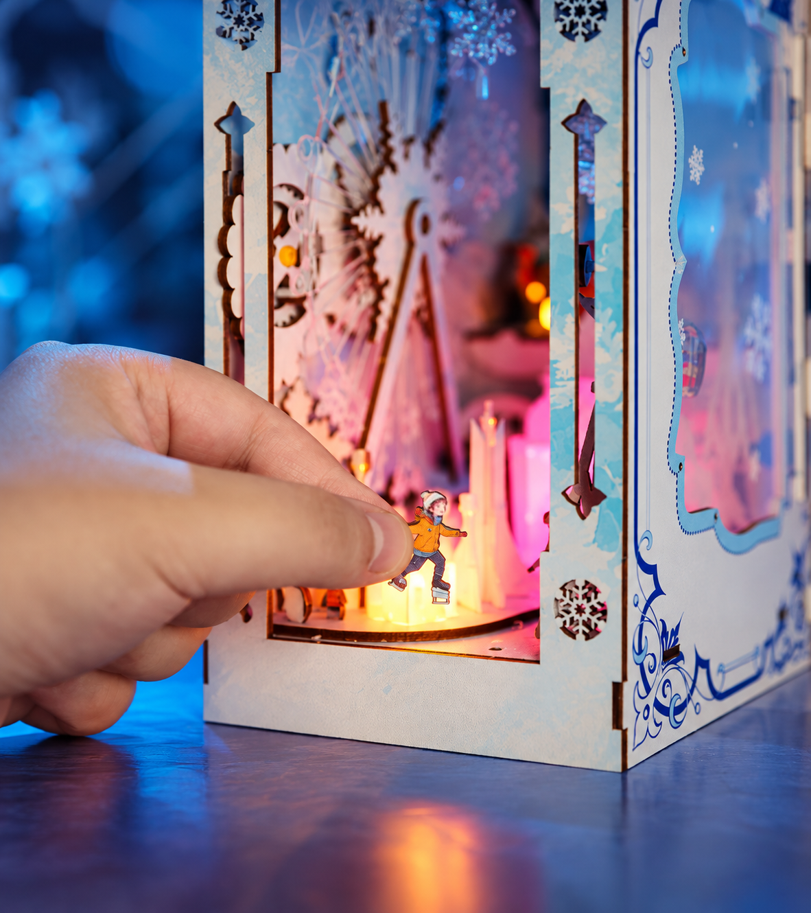 Frozen Realms: The Enchanted Ice World DIY Book Nook Kit build detail