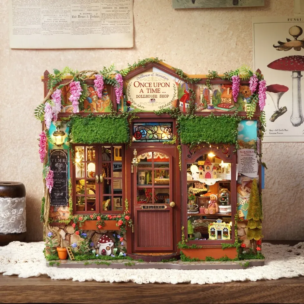 Abundant Exquisitely Detailed Props
