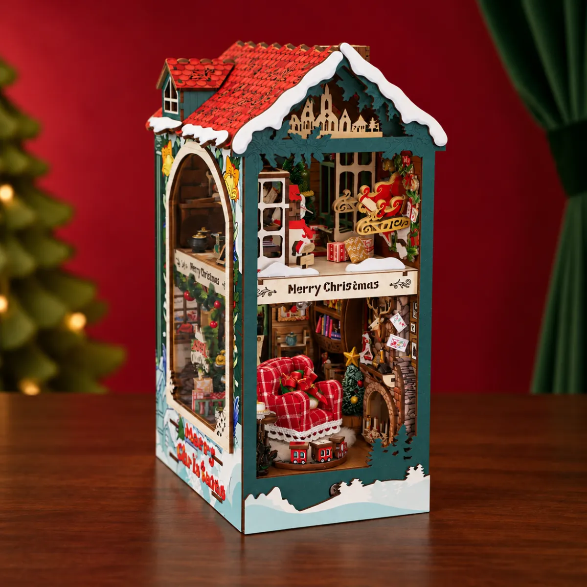 Santa's Cottage ｜ Christmas Series DIY Book Nook Kit with lights off