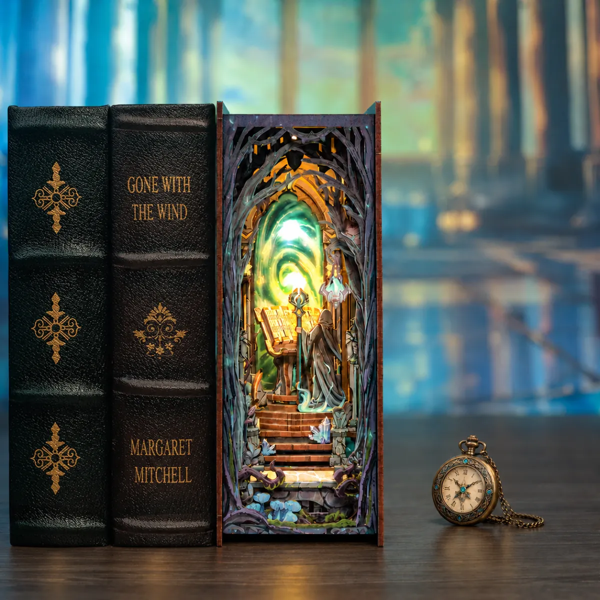 Kit para crear tu propio rincón de lectura: La Puerta del País de las Maravillas con las luces encendidas