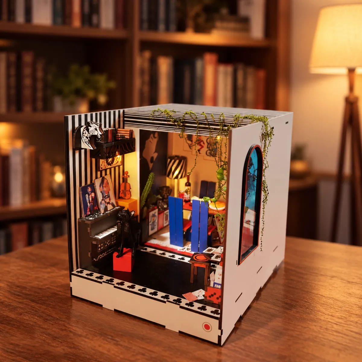 House Of Cards Mini House Kit l DIY Miniature Kit with lights on