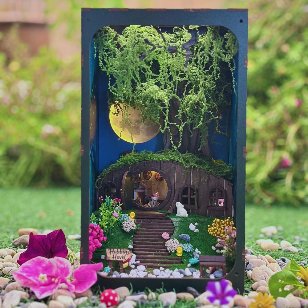 Hobbins Hovel DIY Book Nook Kit-forest themed book nook, LOTR book nook