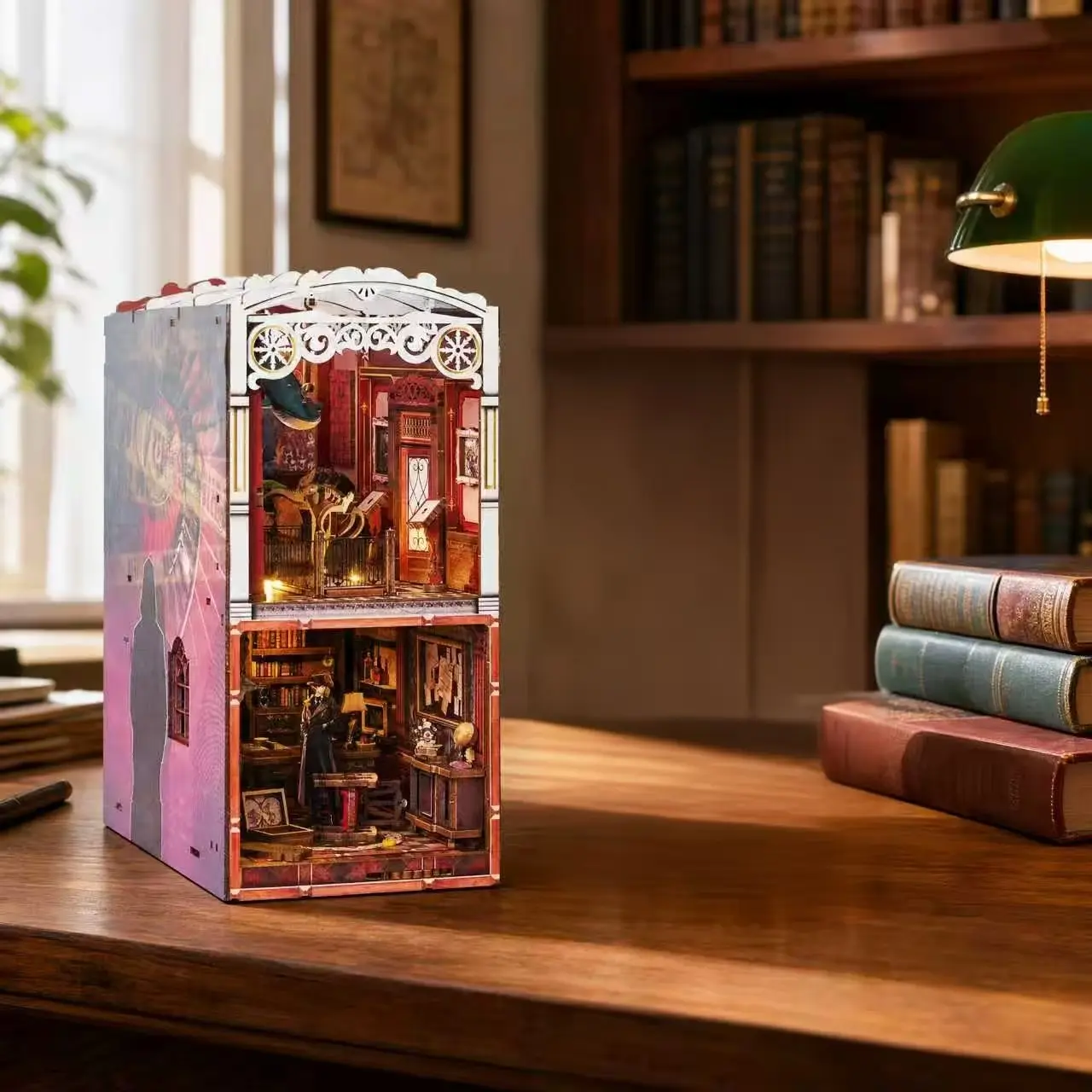 Detective Series - The Museum Mystery DIY Book Nook Kit