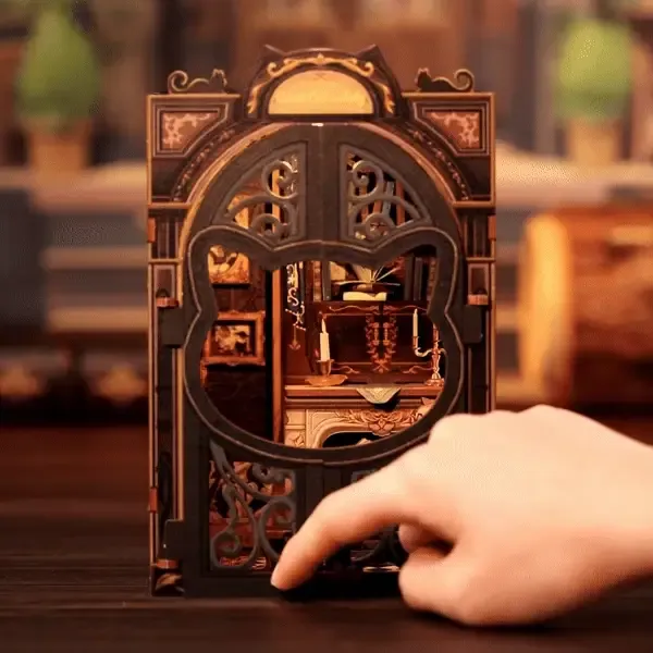 Openable door