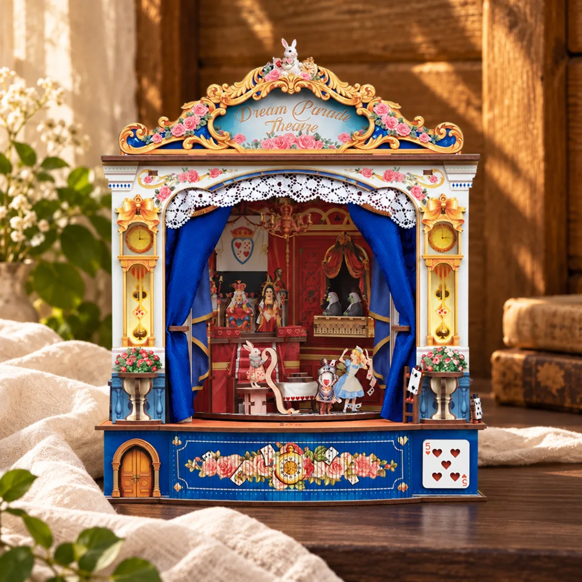 Dream Parade Theater DIY Miniatur-Spieluhr-Bausatz mit ausgeschaltetem Licht