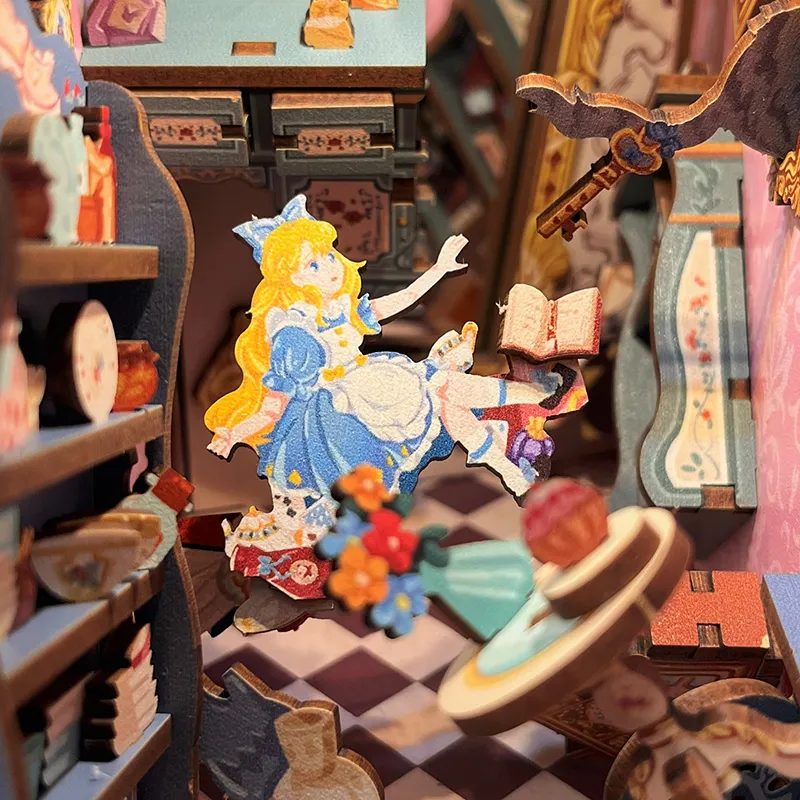 アリス・イン・ワンダーランド DIYブックヌックキット | ファンタジー
