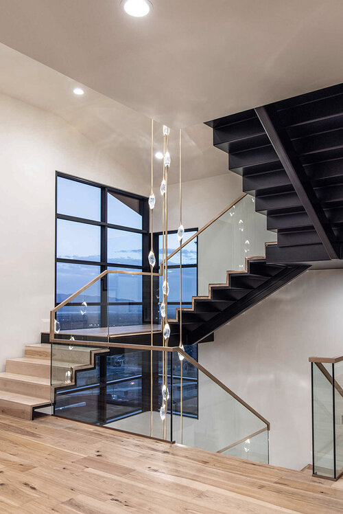 PEZZO  CRYSTAL CHANDELIER 21''H