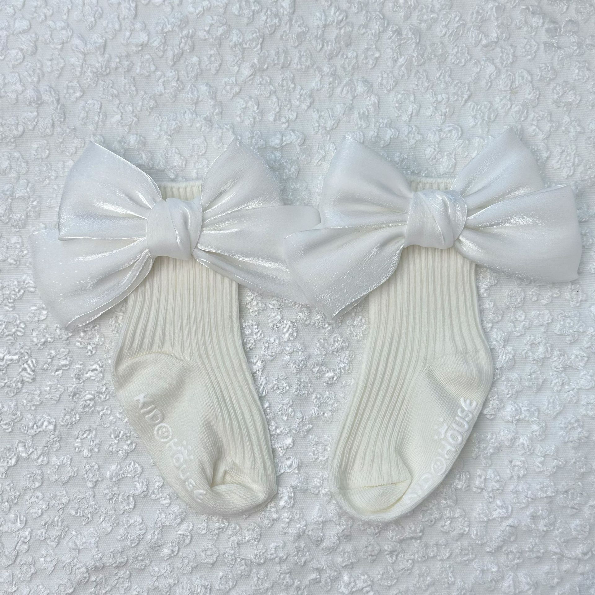 Baby Bow Mid-tube Socks