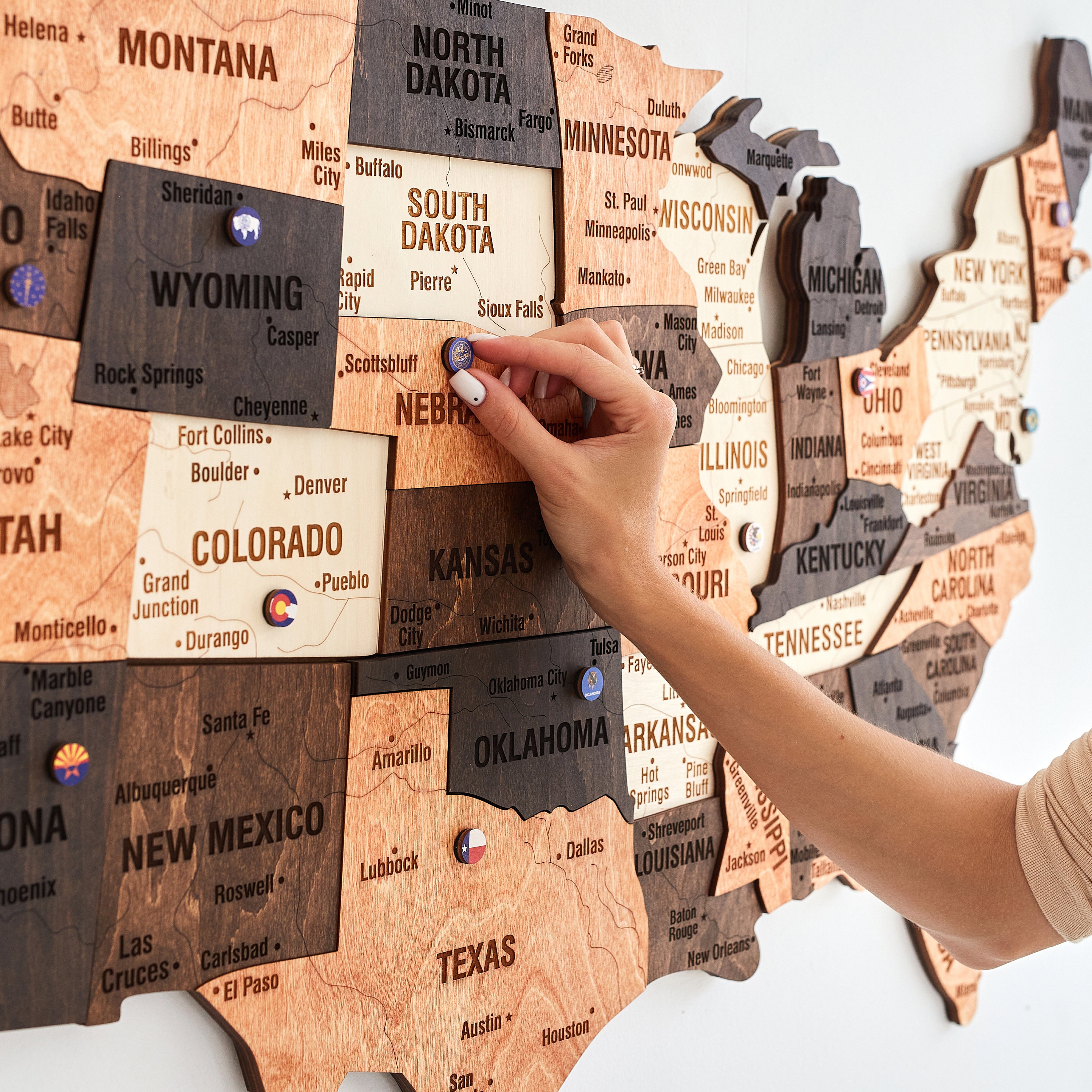 🌎 Push Pin Travel Map Wall Art