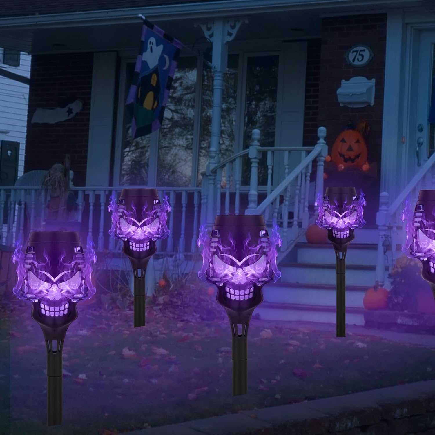 Halloween Hot SaleSpooky Skulls Solar Torch Flame Lights