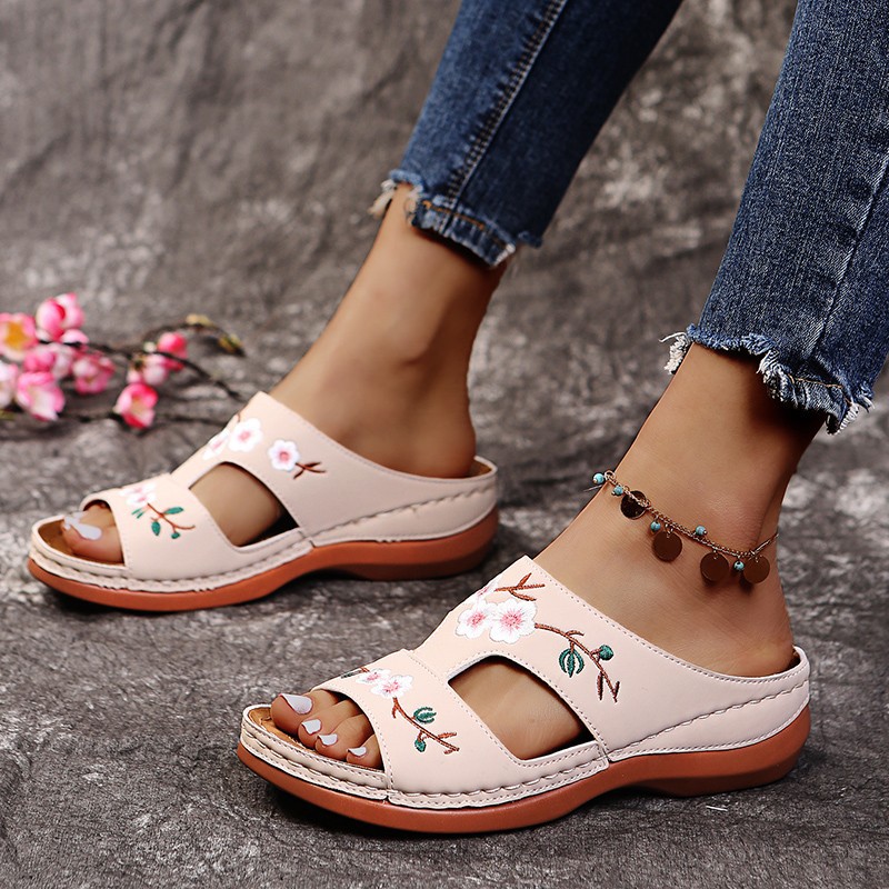 Women Embroidered Flower Leather Wedge Slippers