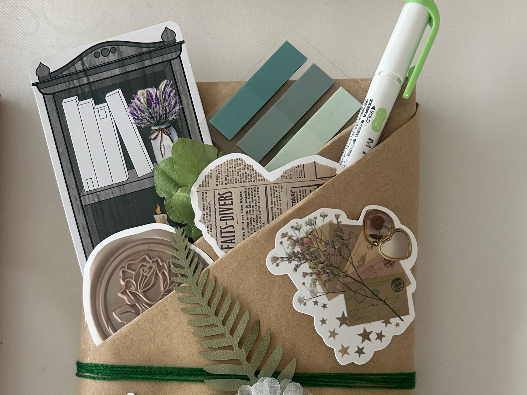 📚💕Blind Date with a Book - 🎁Bookish Gifts