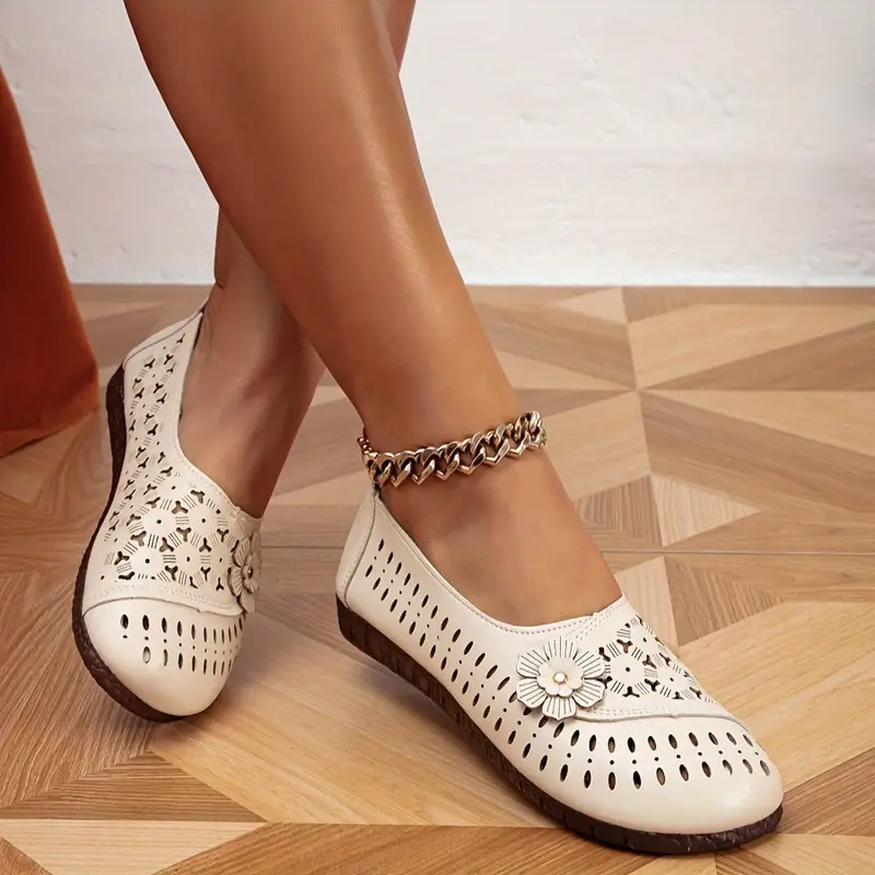 🎁Last Day Sale 49% Off - Premium Women's Orthopedic Leather Soft Sole Flower Shoes