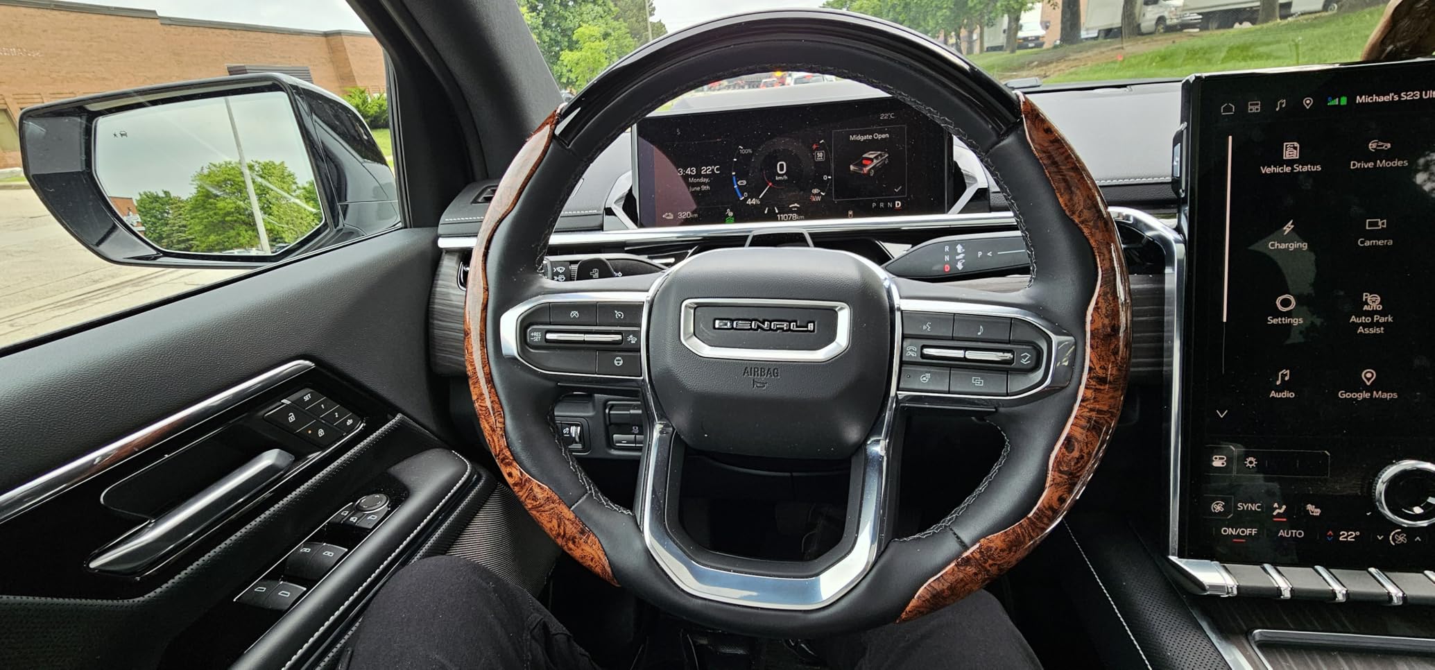 aurovault.com - Carbon Fiber Silicone Anti-Slip Car Steering Wheel Cover Universal Fit