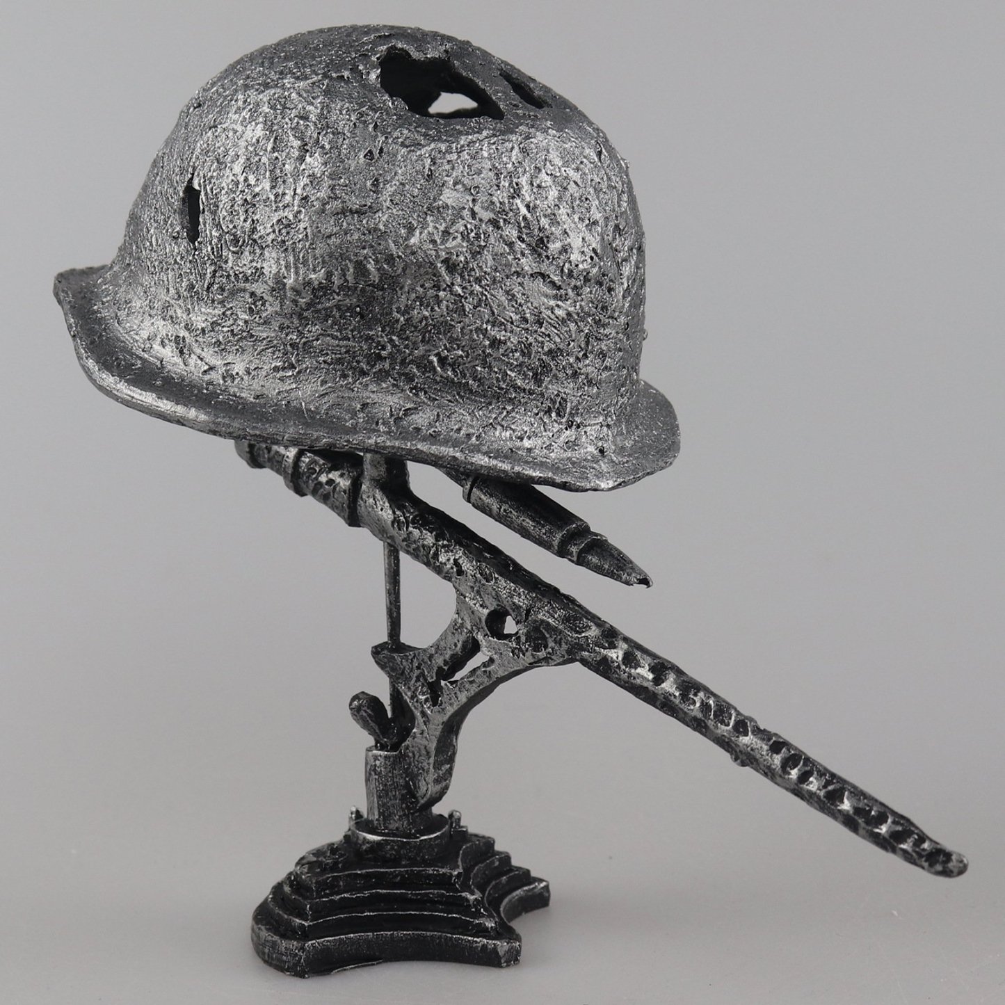 🔥Last Day 49% OFF - Stahlhelm Helmet Table Lamp