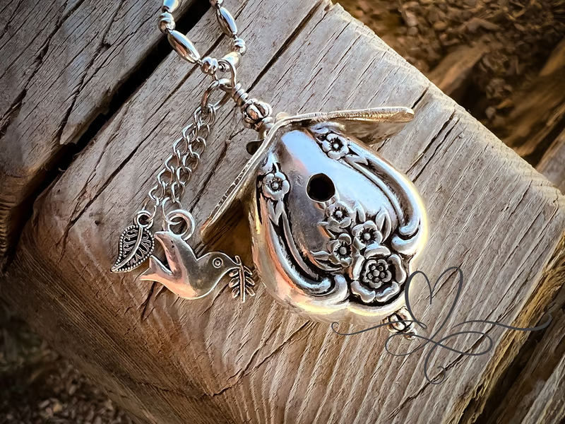 🔥Father's Day Sale: - 🐦Birdhouse Necklace • The 1951 "Magnolia" Silverware Birdhouse💯Sterling Silver✨🎉